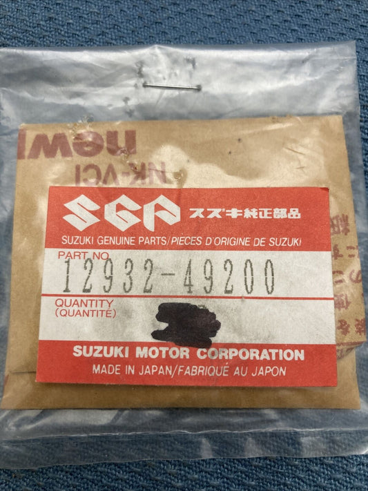 QTY 2 NEW GENIUNE SUZUKI 12932-49200 Cotter, Valve