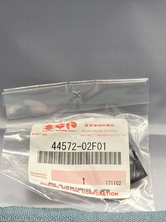 NEW GENUINE SUZUKI 44572-02F01 FASTENER, HEADLAMP LENS