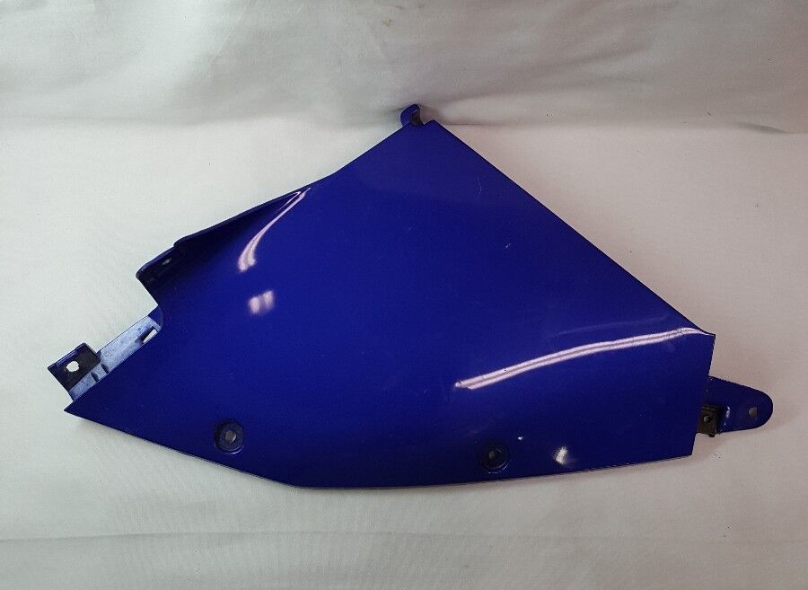 USED GENUINE YAMAHA 4TV-2835K-00-P3 BODY, FRONT UNDER 2 FZR600