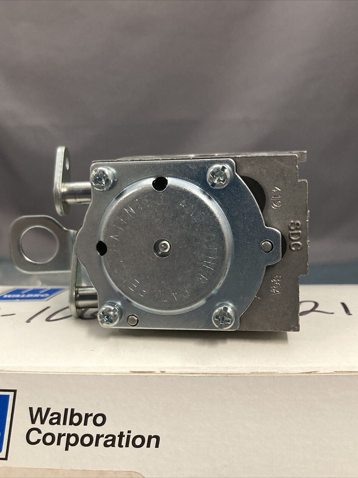 NEW GENUINE WALBRO SDC-86-1 CARBURETOR