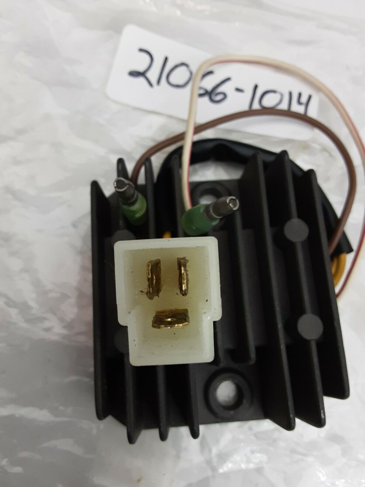 NEW GENUINE KAWASAKI 21066-1014 REGULATOR,VOLTAGE Prairie KLT250 KLT200 LT200