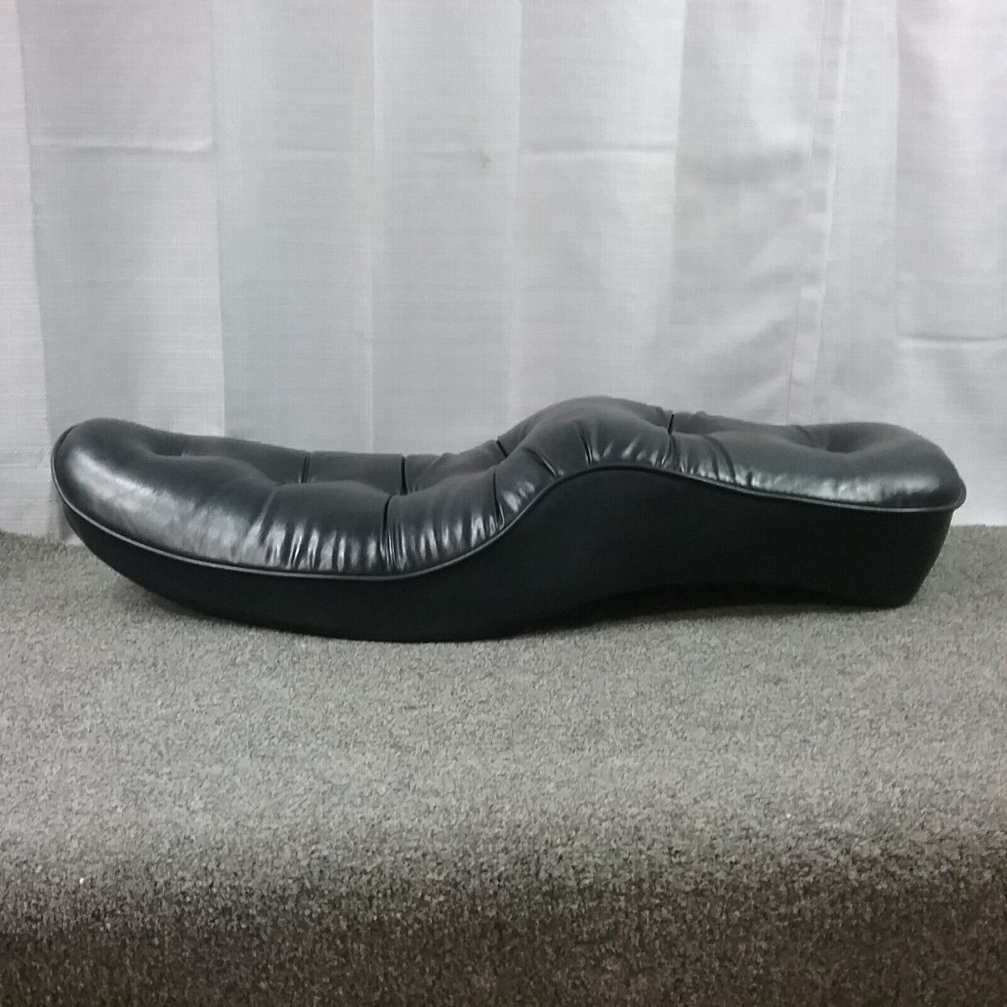 HARLEY DAVIDSON 52004-84B SPORTSTER PILLOW TOP SEAT 1982-2003