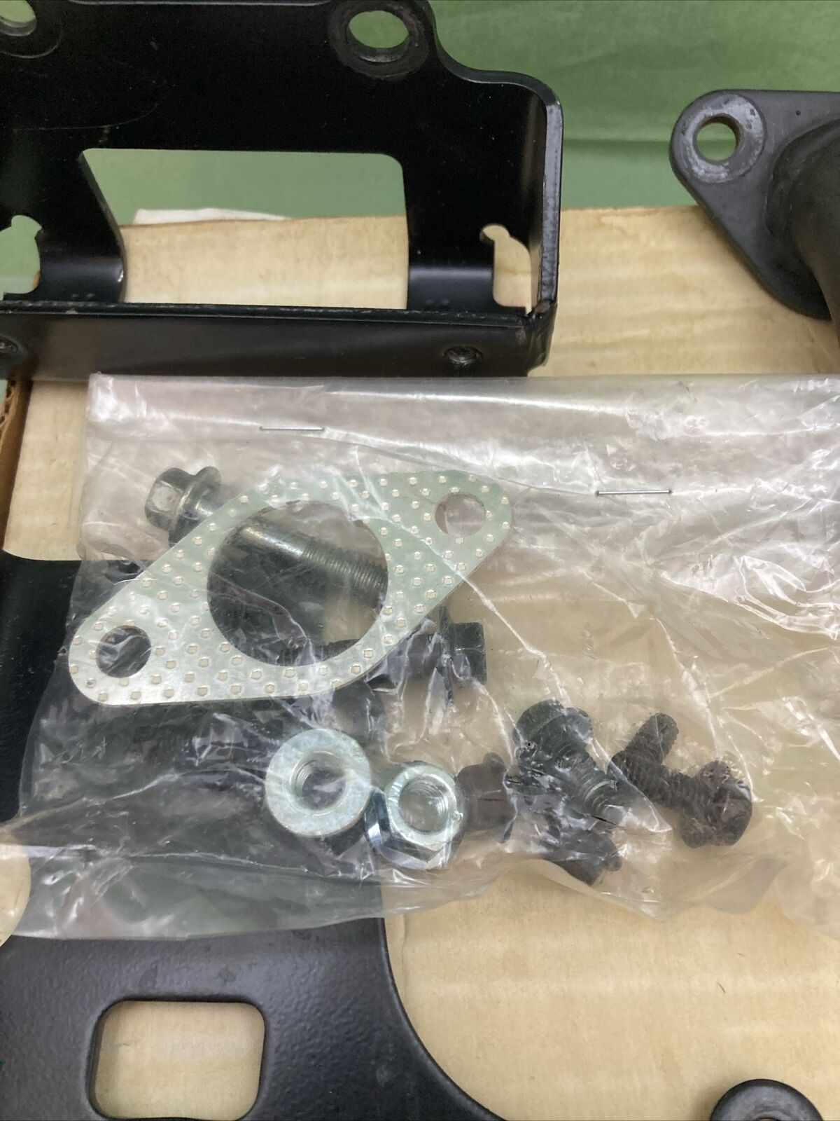 GENUINE KOHLER 12 786 04 KIT; MUFFLER MOUNT