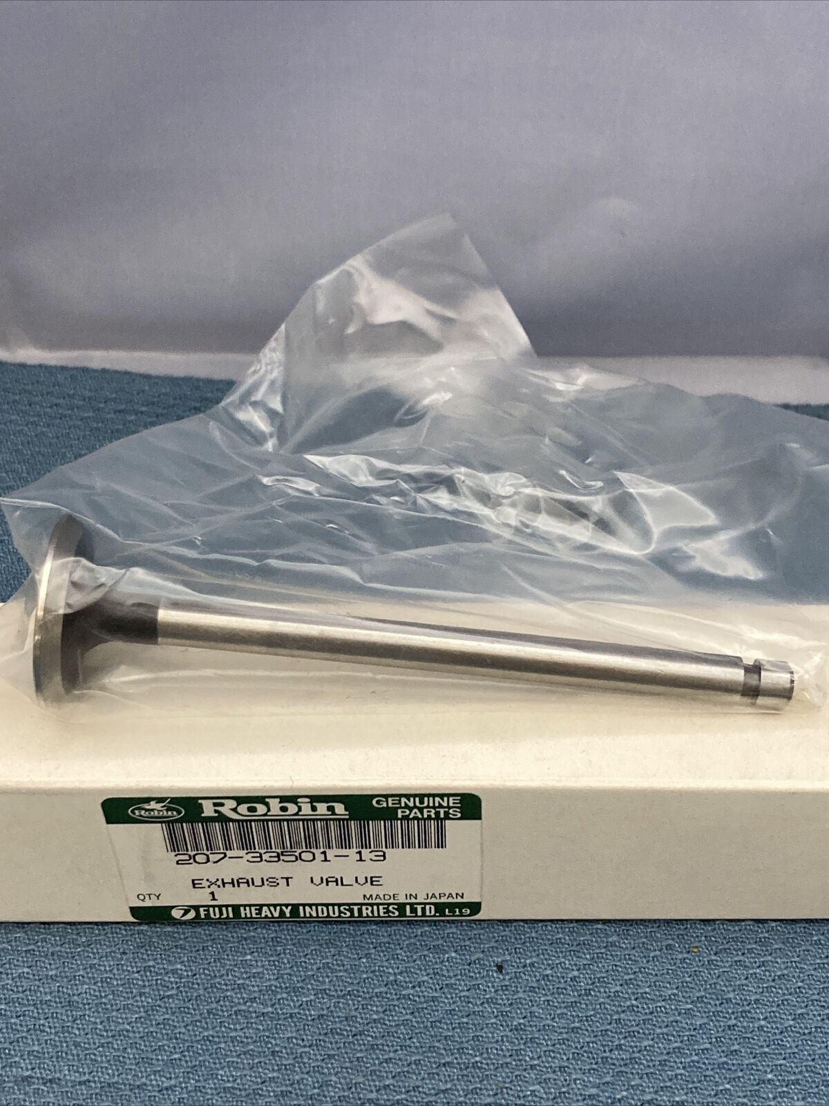 NEW GENUINE SUBARU ROBIN  207-33501-13 EXHAUST VALVE
