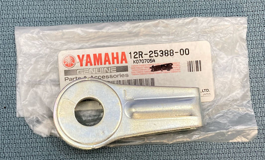 NEW GENUINE YAMAHA 12R-25388-00 REAR WHEEL Puller, Chain 1