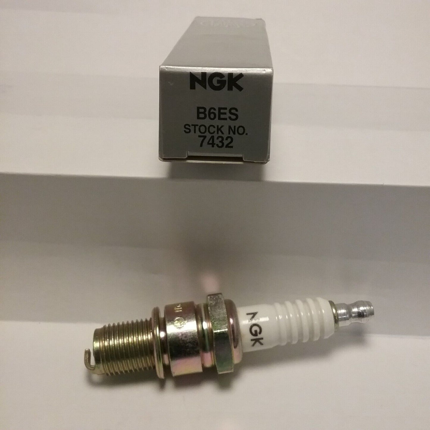 QTY 2, NEW NGK B6ES Nickel Spark Plug 7432 KAWASAKI KZ750-K2 84