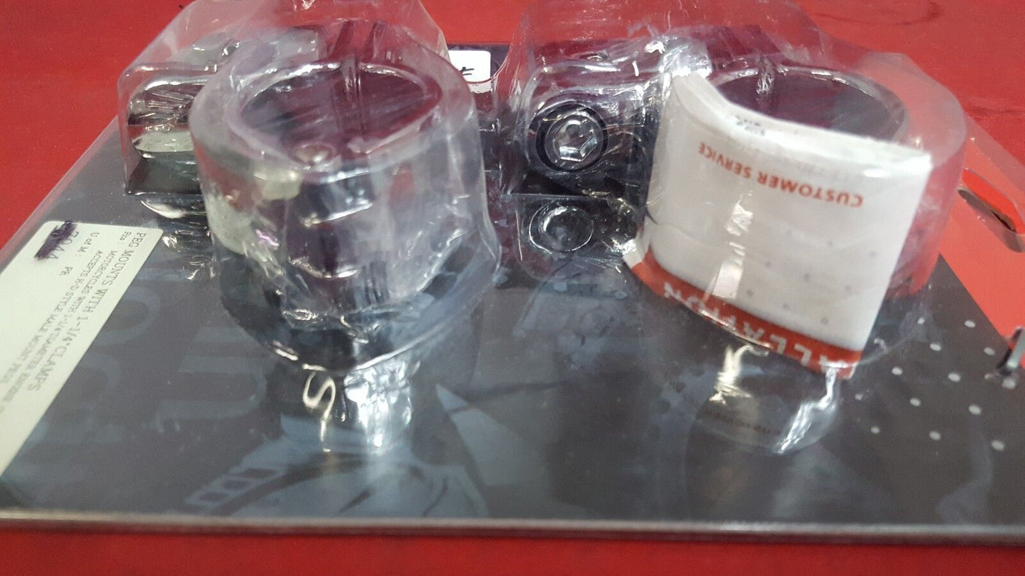 NEW KURYAKYN PEG MOUNTS WITH 1 1/4 " QUICK CLAMPS CHROME 491100