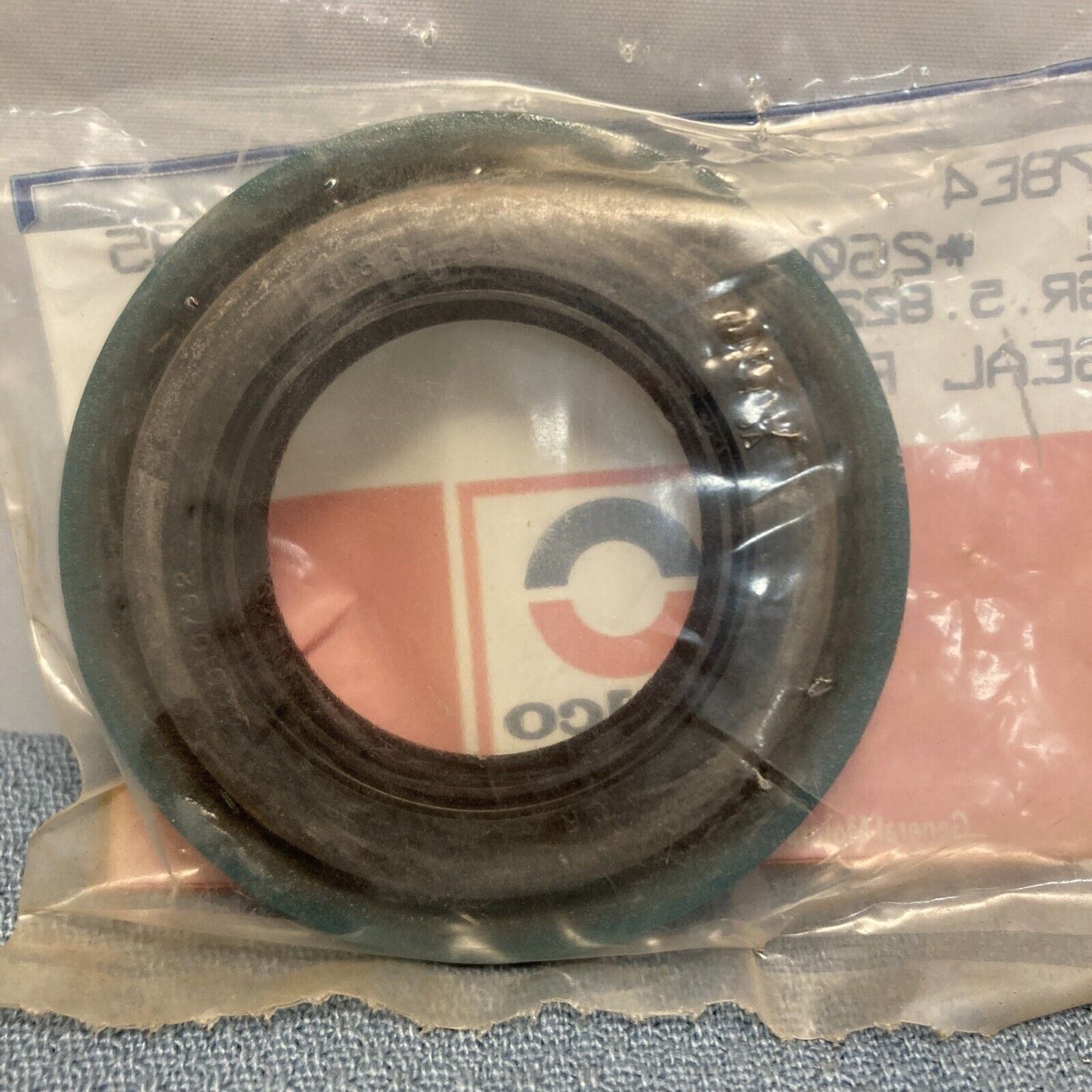 NEW ACDELCO 292-135 Seal, Rear Axle Shaft Bearing GM 26010792
