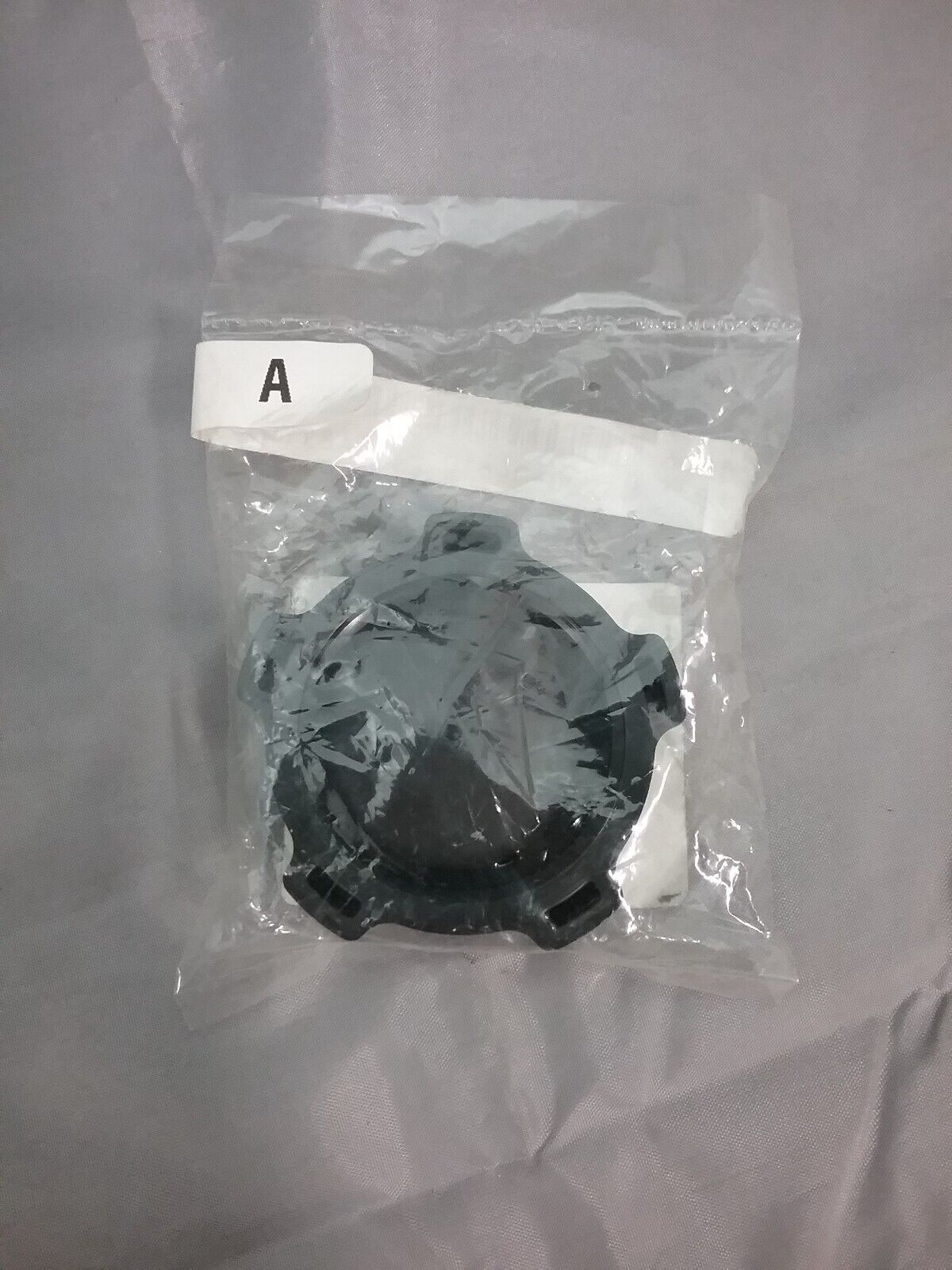 NEW GENUINE SUZUKI 44200-04610 CAP, FUEL TANK ALT50
