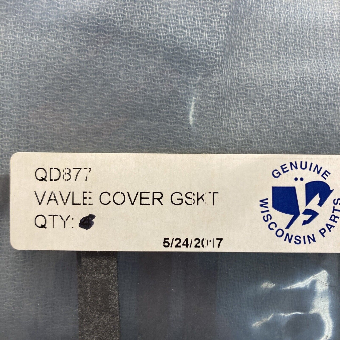 QTY 2, NEW GENUINE WISCONSIN QD877 GASKET VALVE INSPECTION COVER