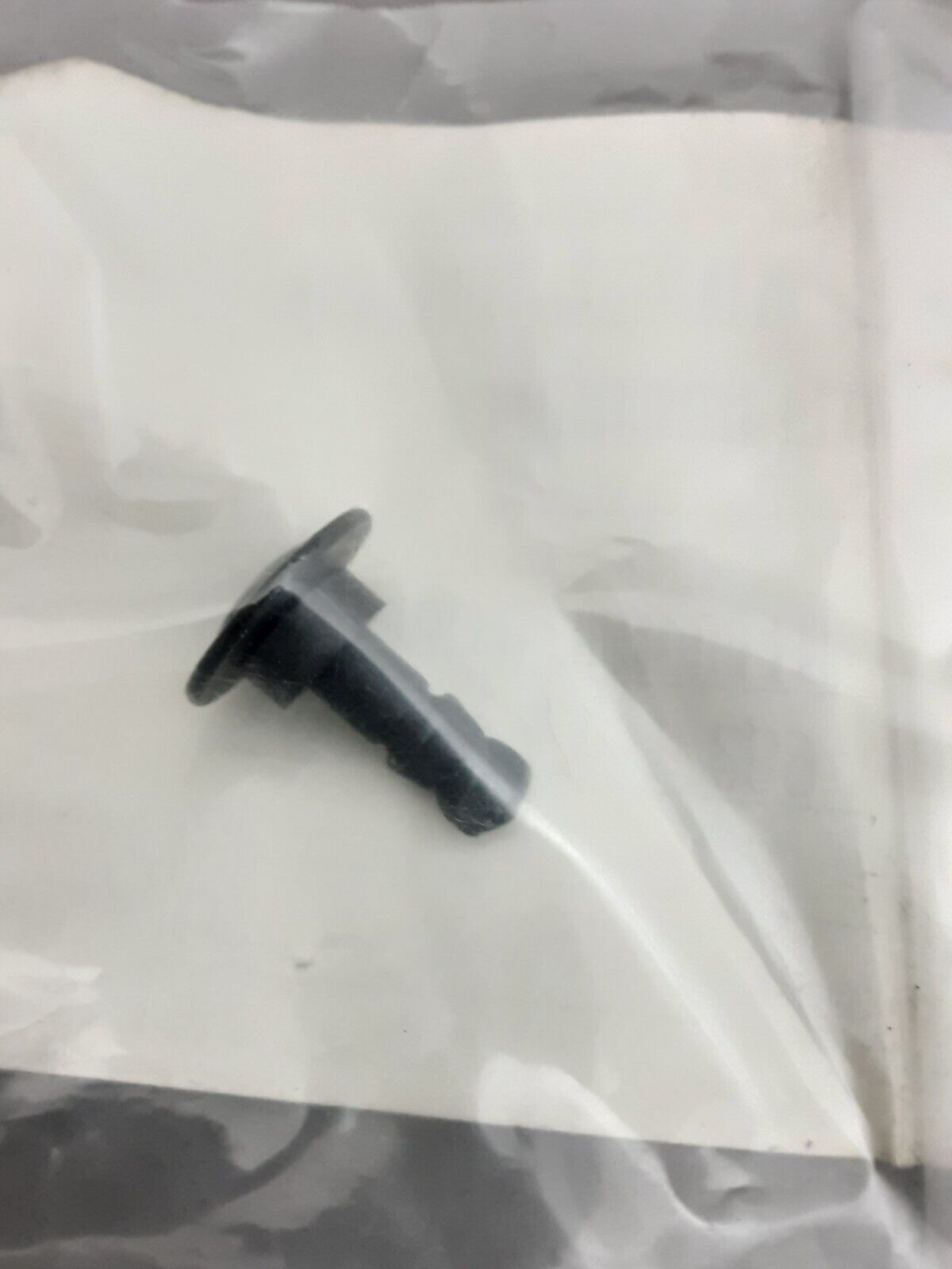 NEW GENUINE BMW 52537651289 LOCK PIN R1100S 1997-2004