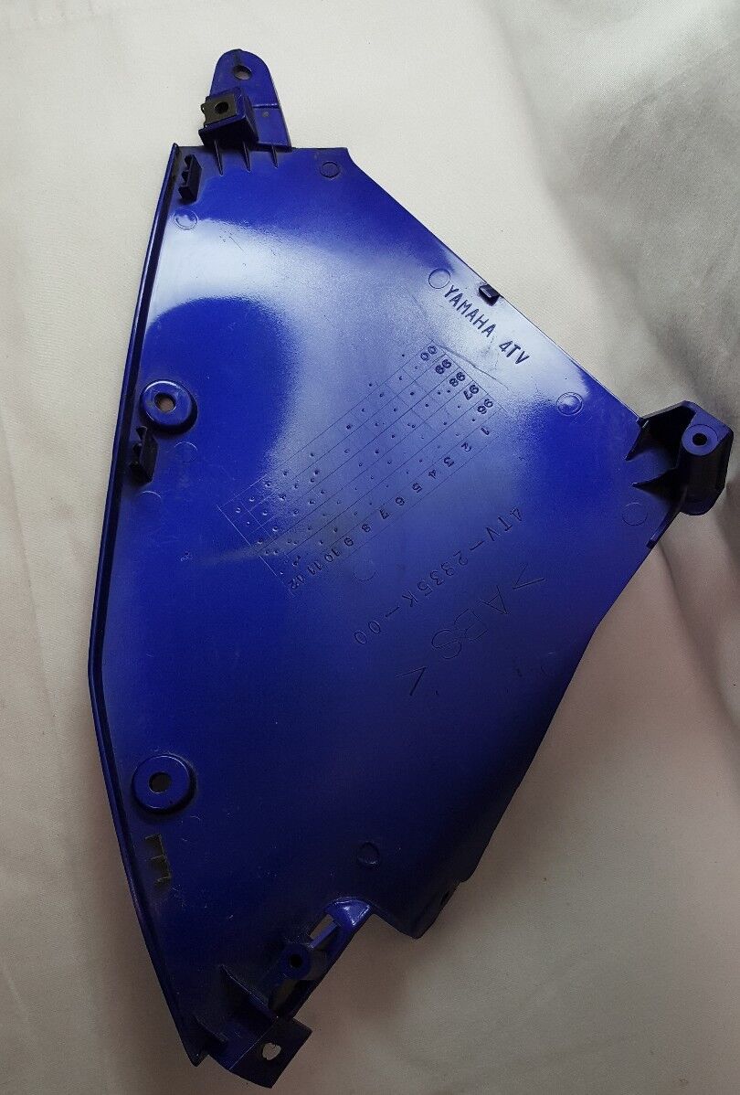 USED GENUINE YAMAHA 4TV-2835K-00-P3 BODY, FRONT UNDER 2 FZR600