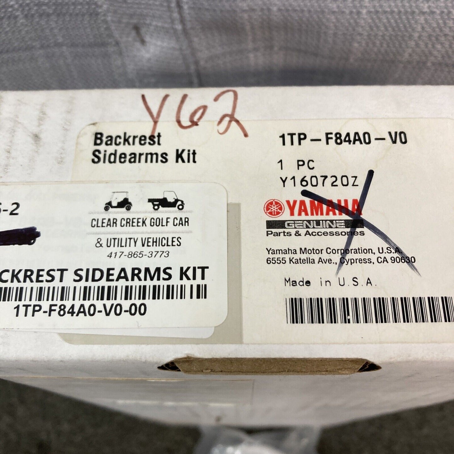 NEW GENIUNE YAMAHA 1TP-F84A0-V0 BACKREST SIDEARMS KIT