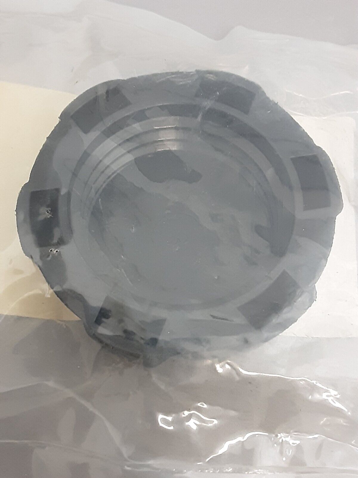 NEW GENUINE POLARIS 0451098 CAP, FUEL TANK Scrambler Sportsman Predator 2001-06
