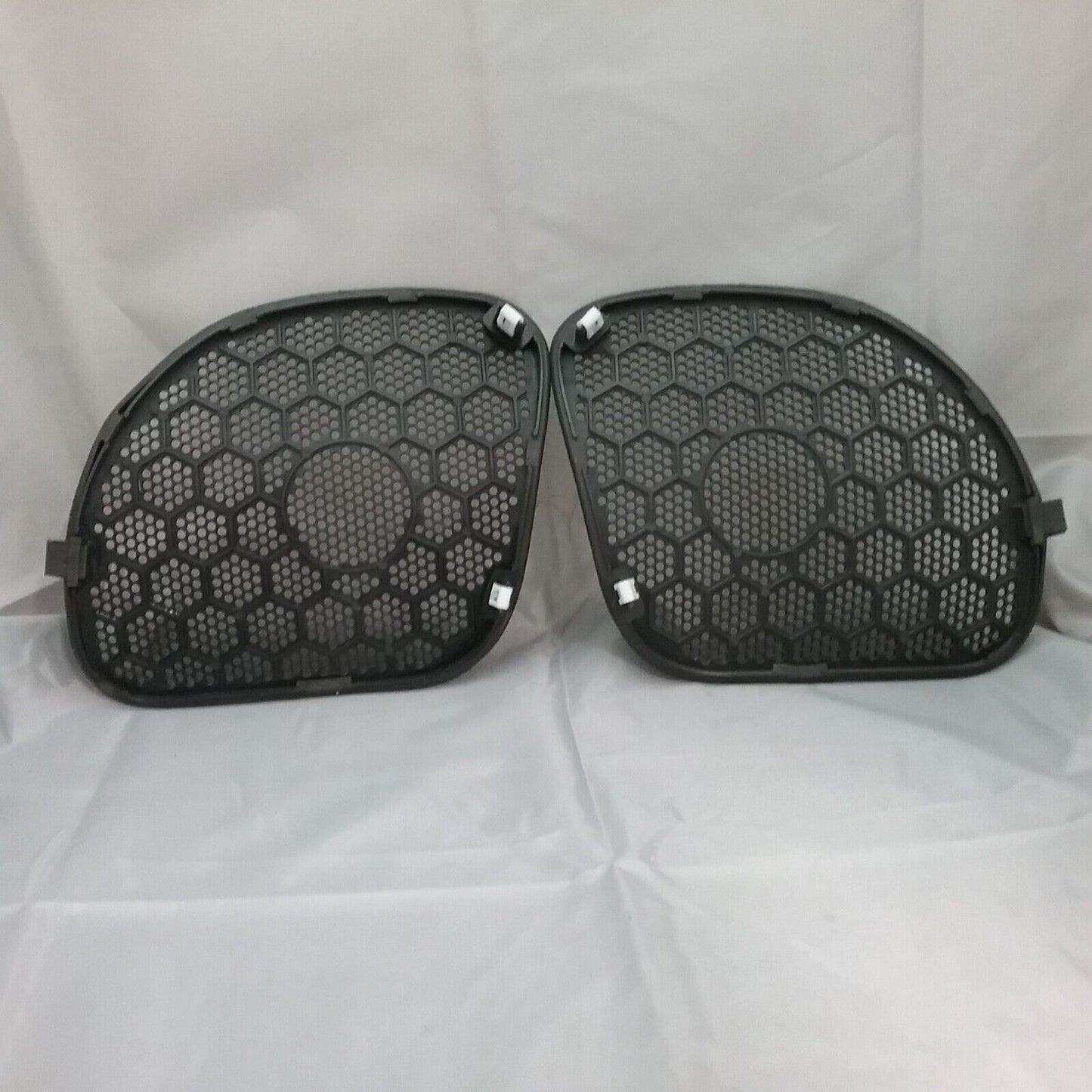 HARLEY DAVIDSON 76000454/7600045 Speaker Grilles R&L Road Glide 2015-2023