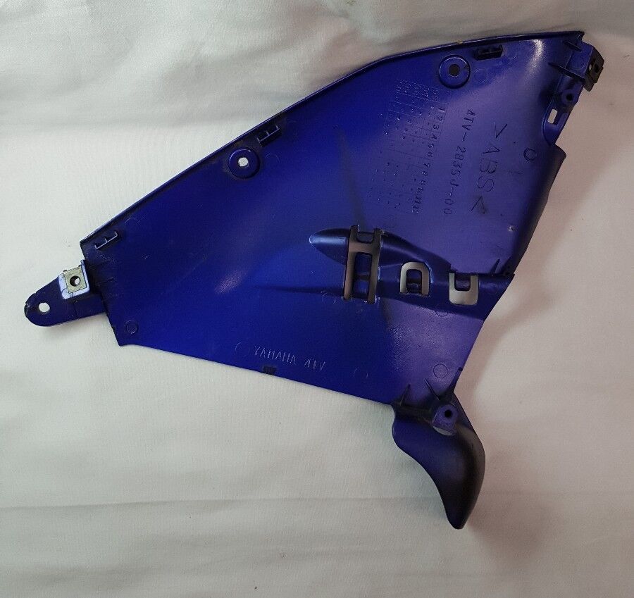 USED GENUINE YAMAHA 4TV-2835J-00-P3 BODY, FRONT LOWER 1 YZF600R