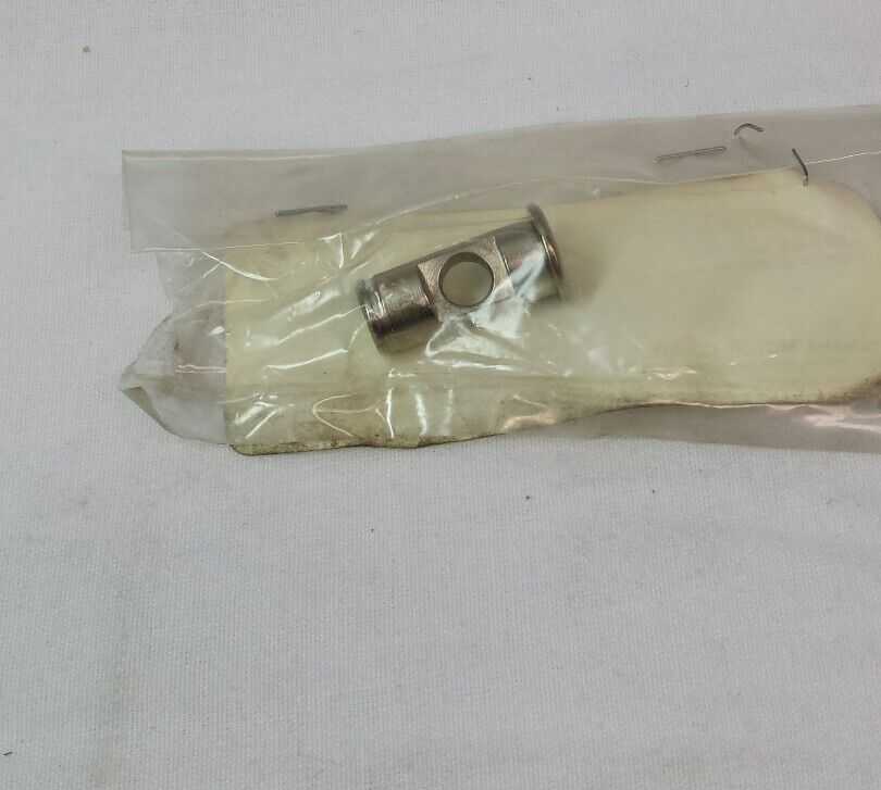 NEW GENUINE YAMAHA 4SS-83913-00 COLLAR, LEVER 1 YZ125, Competition, WR400F