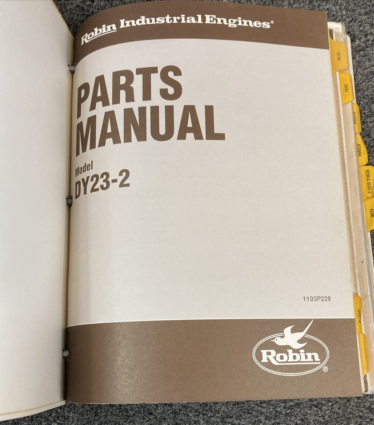 QTY 21 GENUINE ROBIN INDUSTRIAL ENGINES PARTS MANUALS