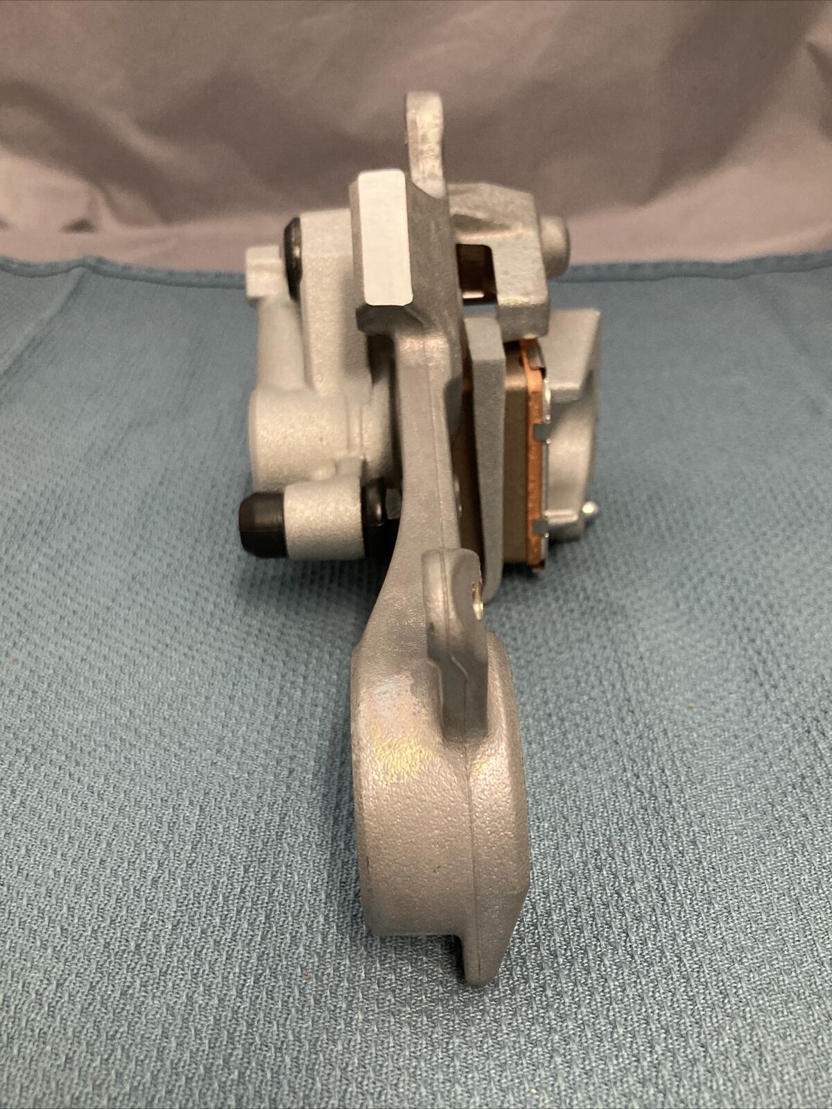 NEW GENIUNE YAMAHA 1C3-2580W-10 Caliper Assembly, Rear 2