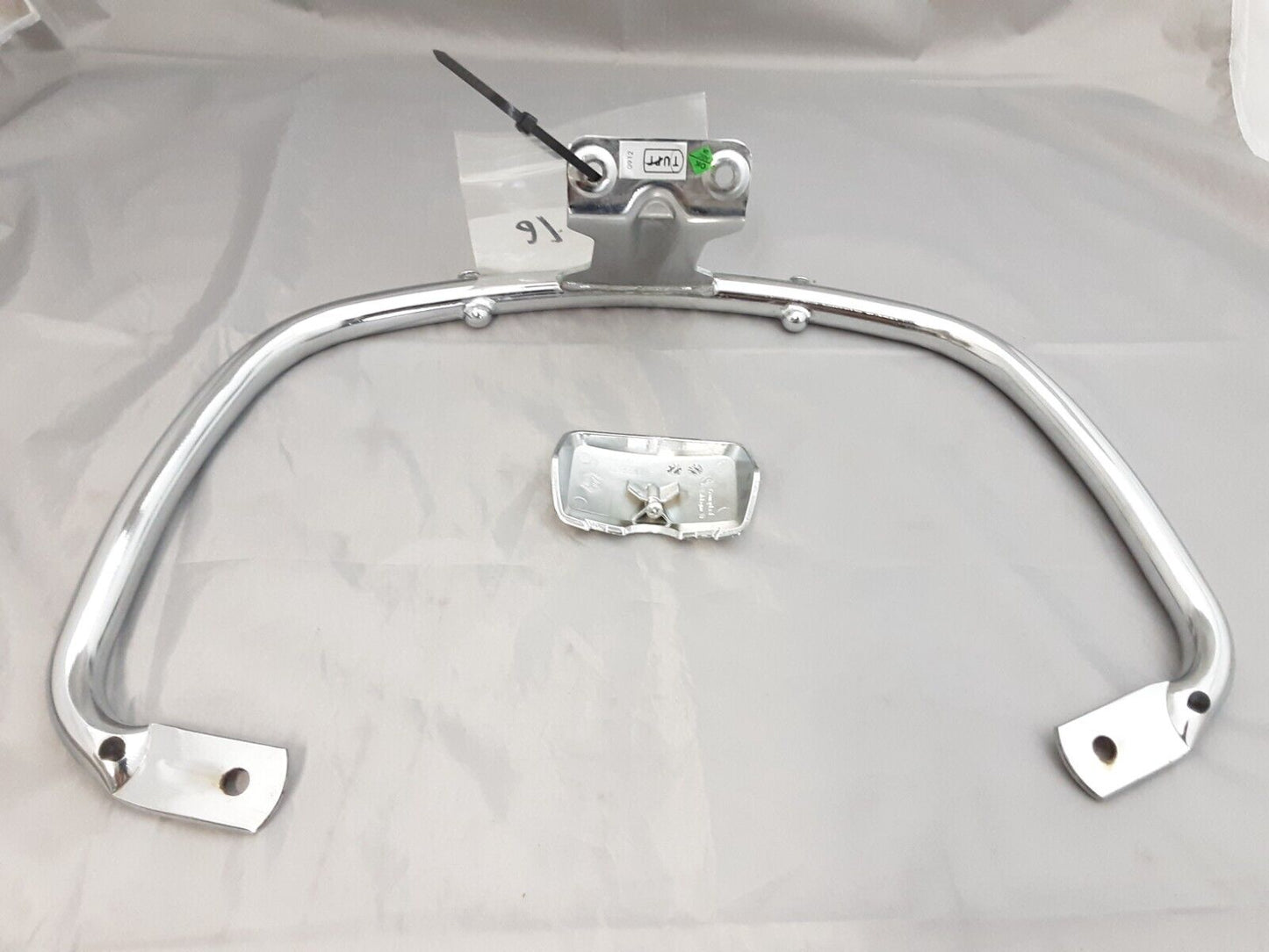 NEW GENUINE VESPA Handle Chrome Luggage Rack With Mount Cover GTS 50 125 250 300
