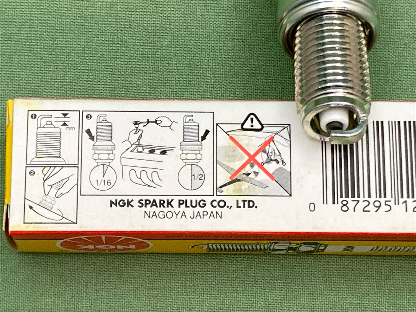 QTY 2 NEW NGK 2923 DR8ES-L SPARK PLUG