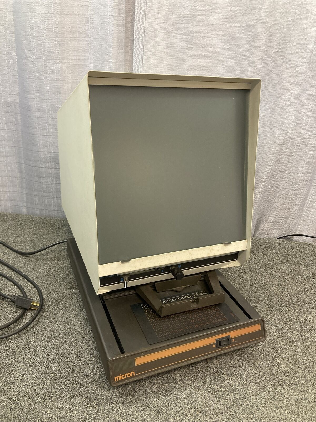 MICRON 770A MICROFICHE READER