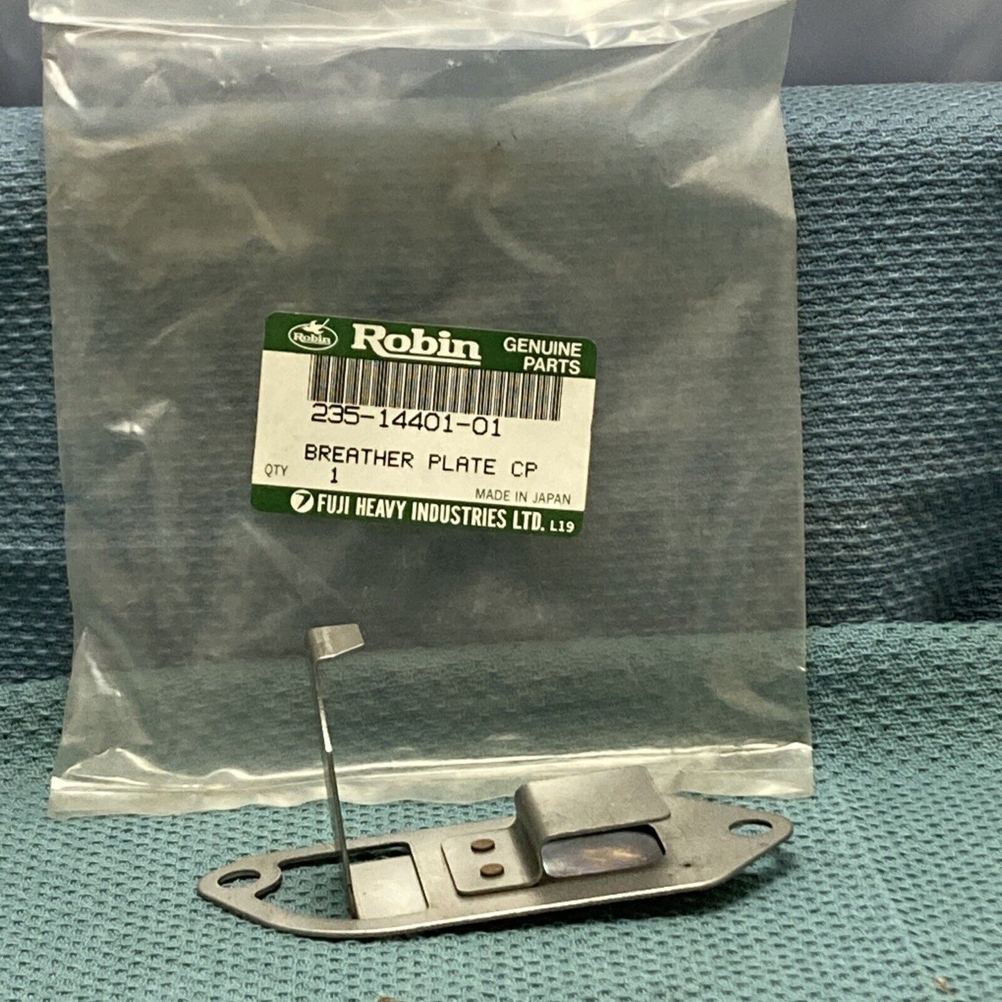 NEW GENUINE SUBARU ROBIN 235-14401-01 BREATHER PLATE