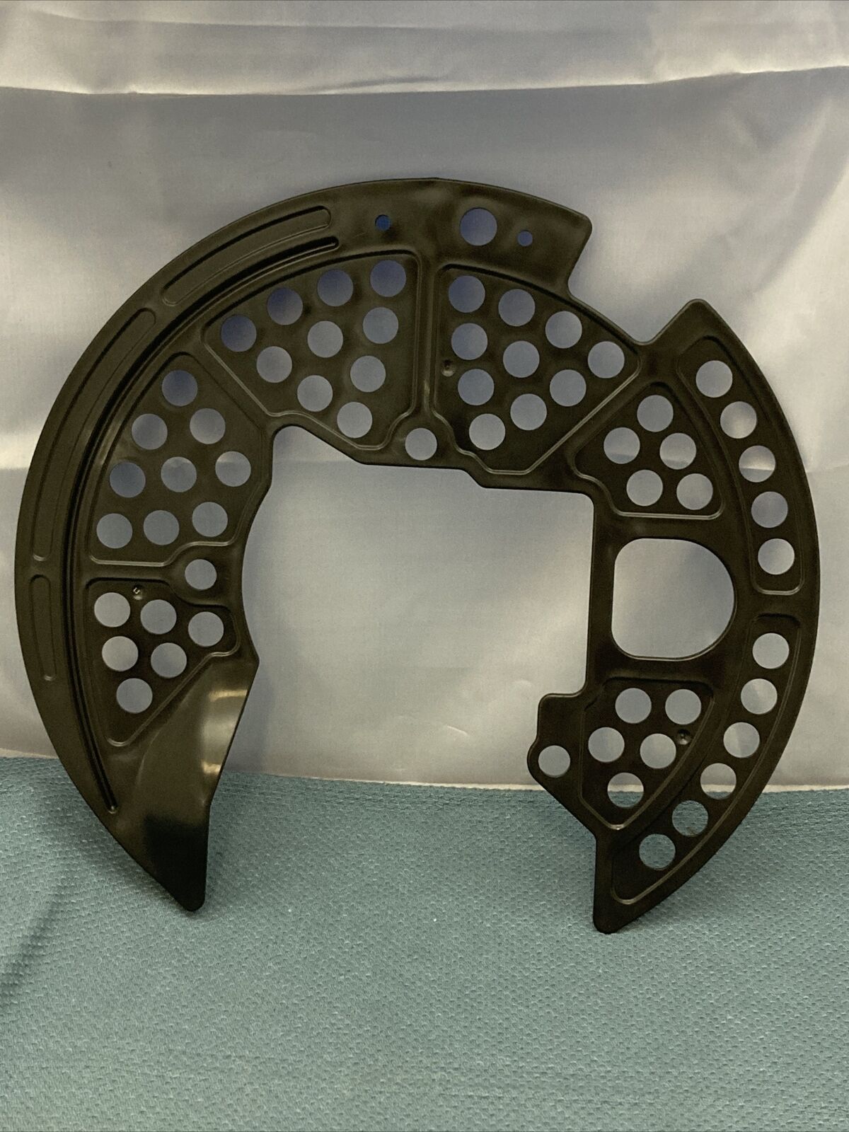 QTY 2 NEW GENIUNE YAMAHA 3B4-2515A-00 Ring, Wheel 2 (right)