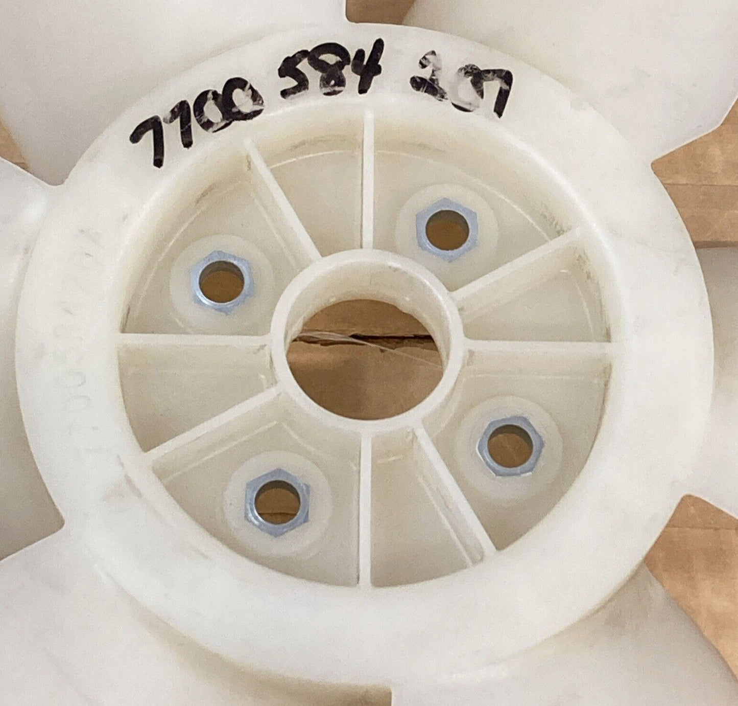 NEW GENUINE TELEDYNE 7700584207 FAN BLADE