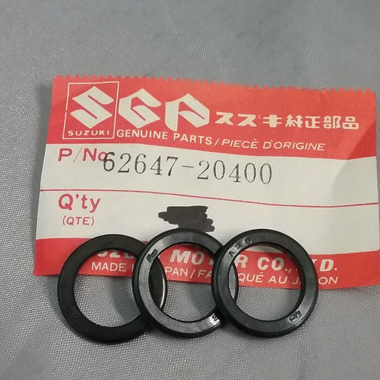 QTY3 NEW GENUINE SUZUKI 62647-20400 DUST SEAL, LOWER CUSHION LEVER RM125