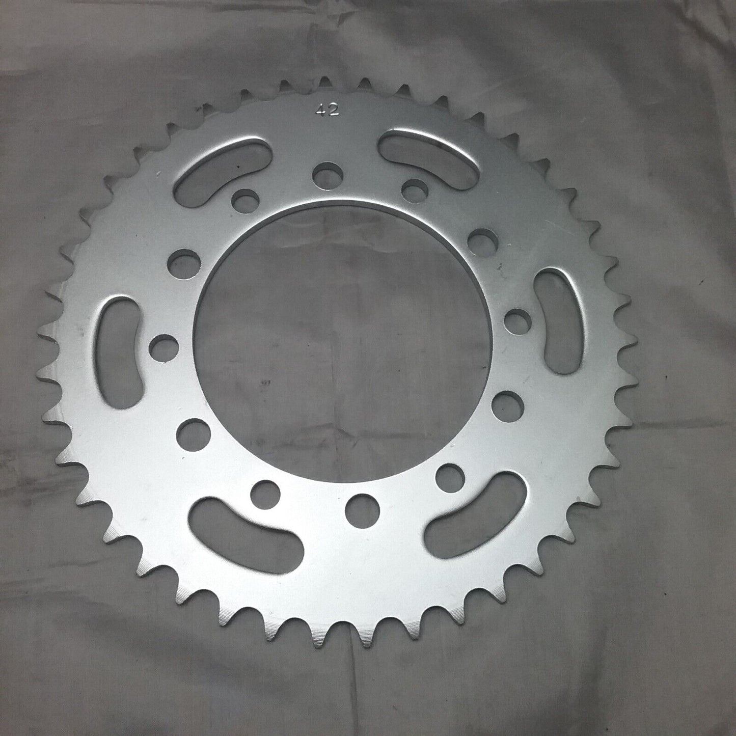NEW ARMOR TECH AT-03270 / SP197 REAR SPROCKET 42T