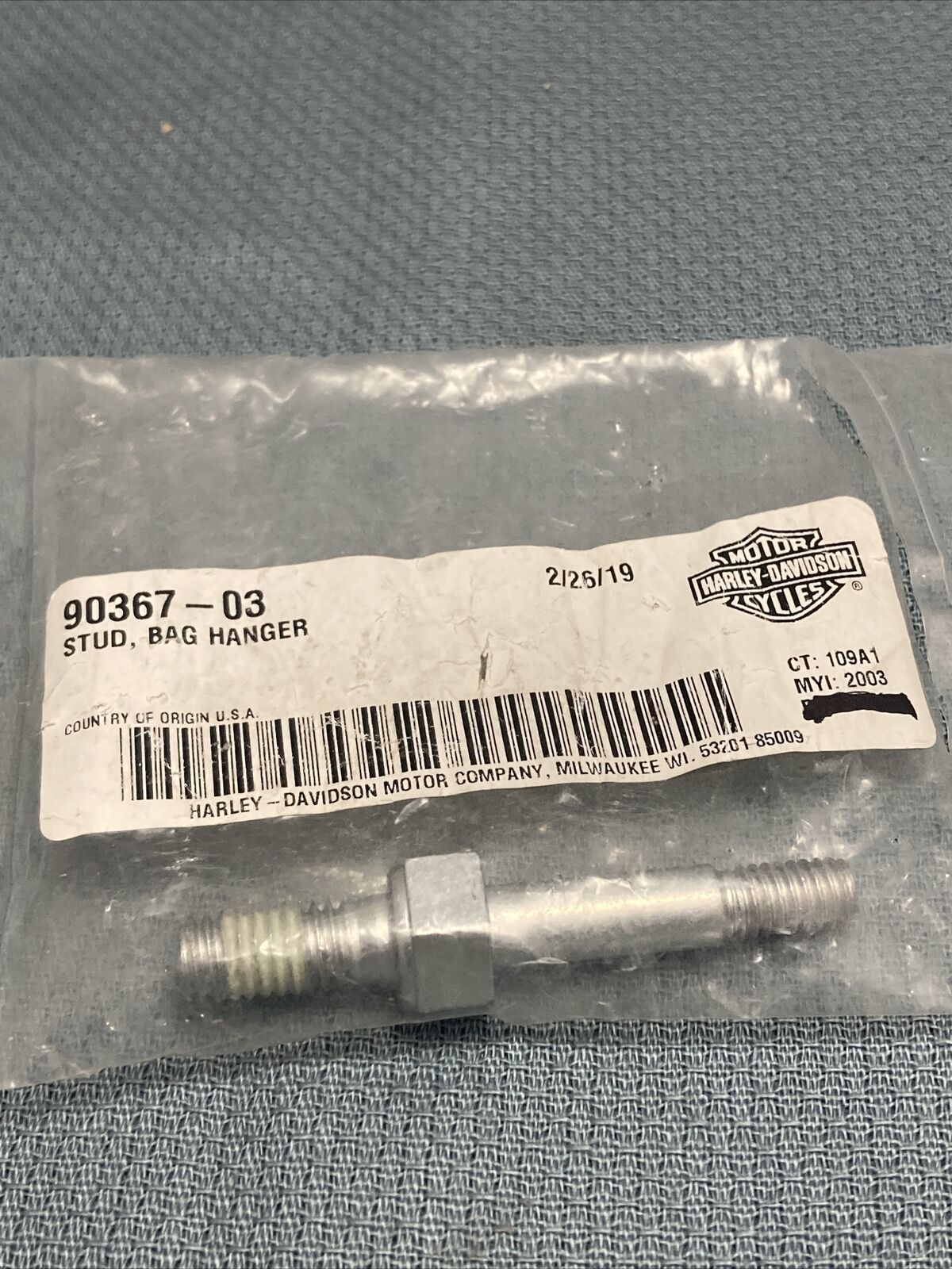 NEW GENUINE HARLEY DAVIDSON 90367-03 STUD, BAG HANGER