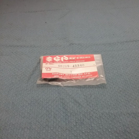 NEW GENUINE SUZUKI 46219-45340 SPACER SEAT GS1100 GS850 1982-1983