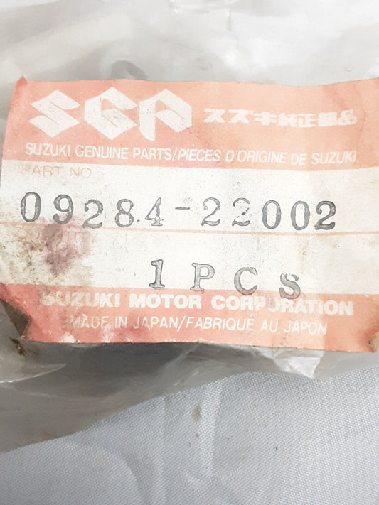 NEW GENUINE SUZUKI 09284-22002 ALT125 LT125 LT185 ALT185 QuadRunner LT160 1983