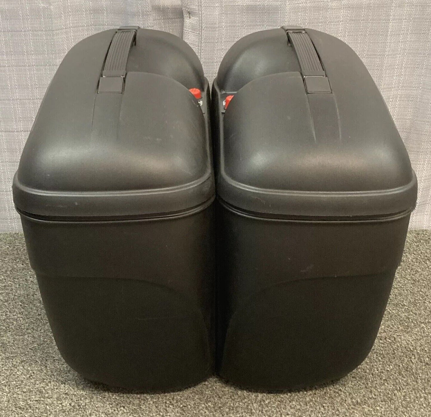 QTY 2 NEW GIVI E21N PANNIER SIDE BAGS