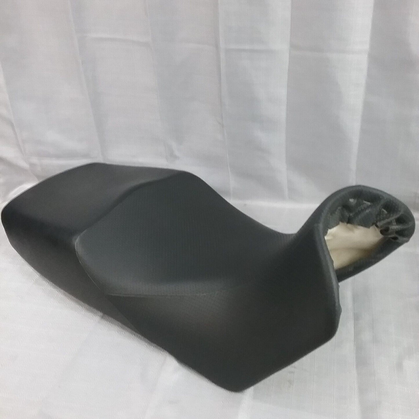 SUZUKI 45111-27G00 SEAT V-STROM FACTORY SEAT GREAT CONDITION