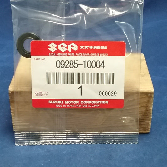 NEW GENUINE SUZUKI 09285-10004 OIL SEAL CLUTCH PUSH ROD CAP 10X17X5 RM80
