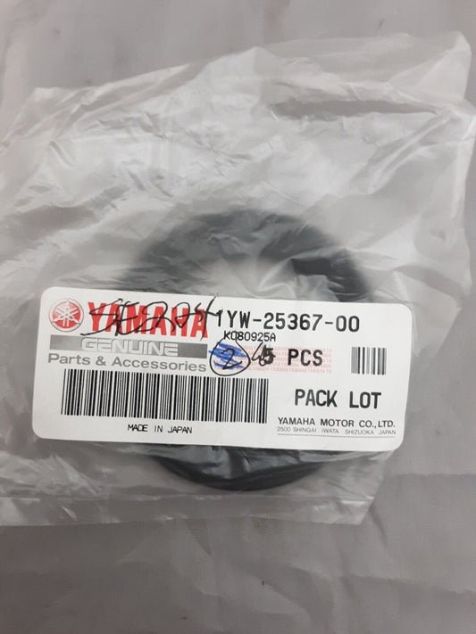 NEW GENUINE YAMAHA 1YW-25367-00-00 COVER, HUB DUST Big Bear YFM350 Moto-4 YFM35