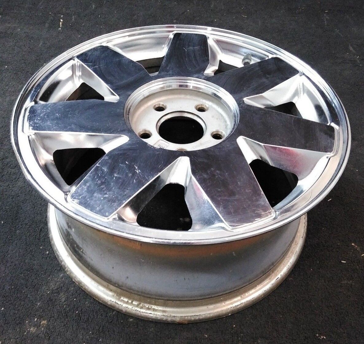 '03-'05 Cadillac DeVille Wheel/Rim 17x7.5Jx57 / 9594399 / 09594398-DTC