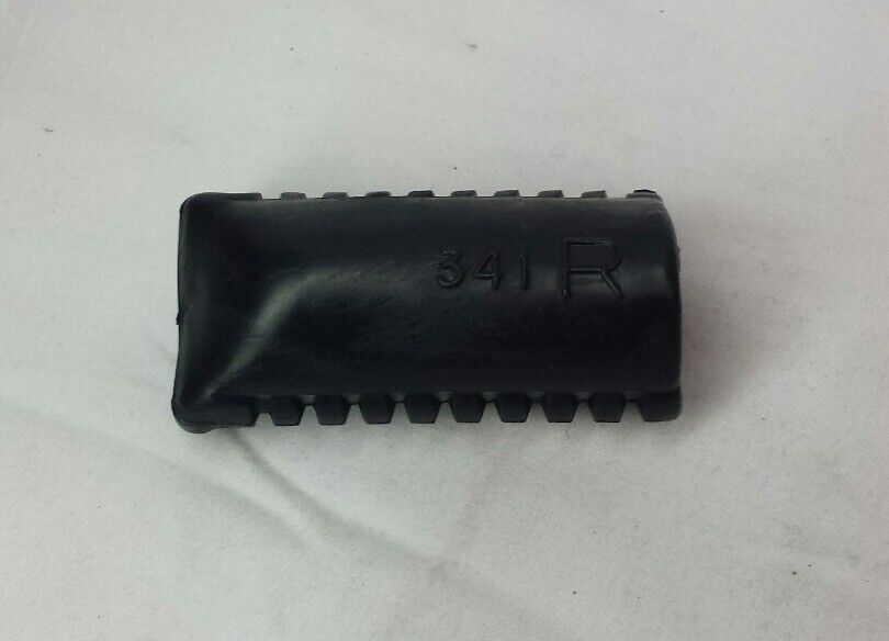 NEW GENUINE YAMAHA 341-27413-00 Footrest Cover 1973-19778 TS500, XS500C, XS500E