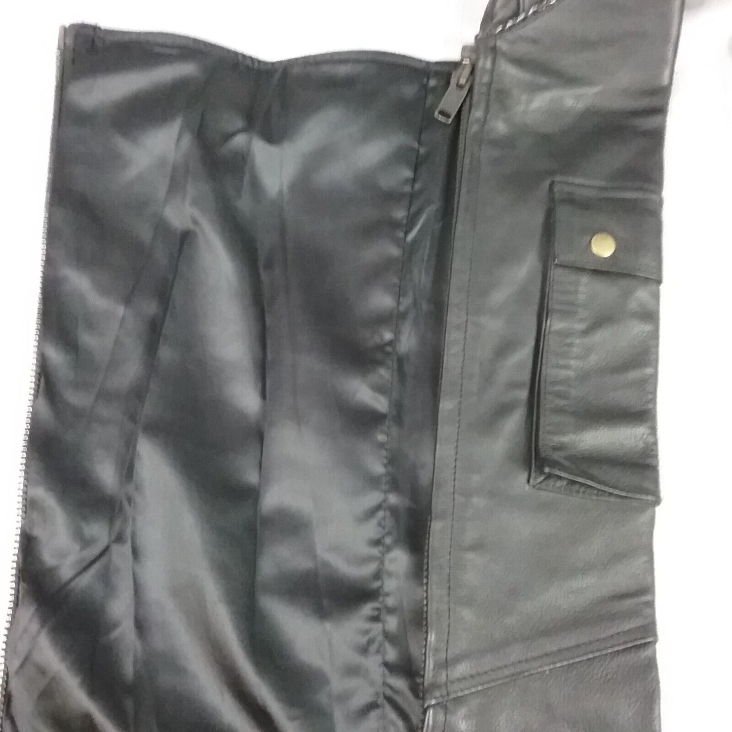 RIVER ROAD CHAPS SIXE XS BLACK LEATHER LARGE SNAP TOP POCKETS