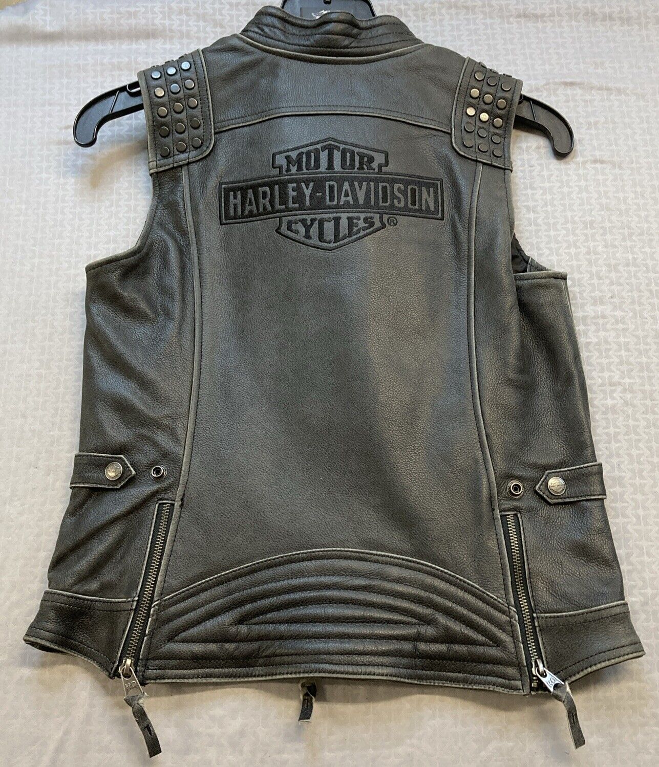 NEW GENUINE HARLEY DAVIDSON 97005-22VW SMALL Electra Studded Leather Vest