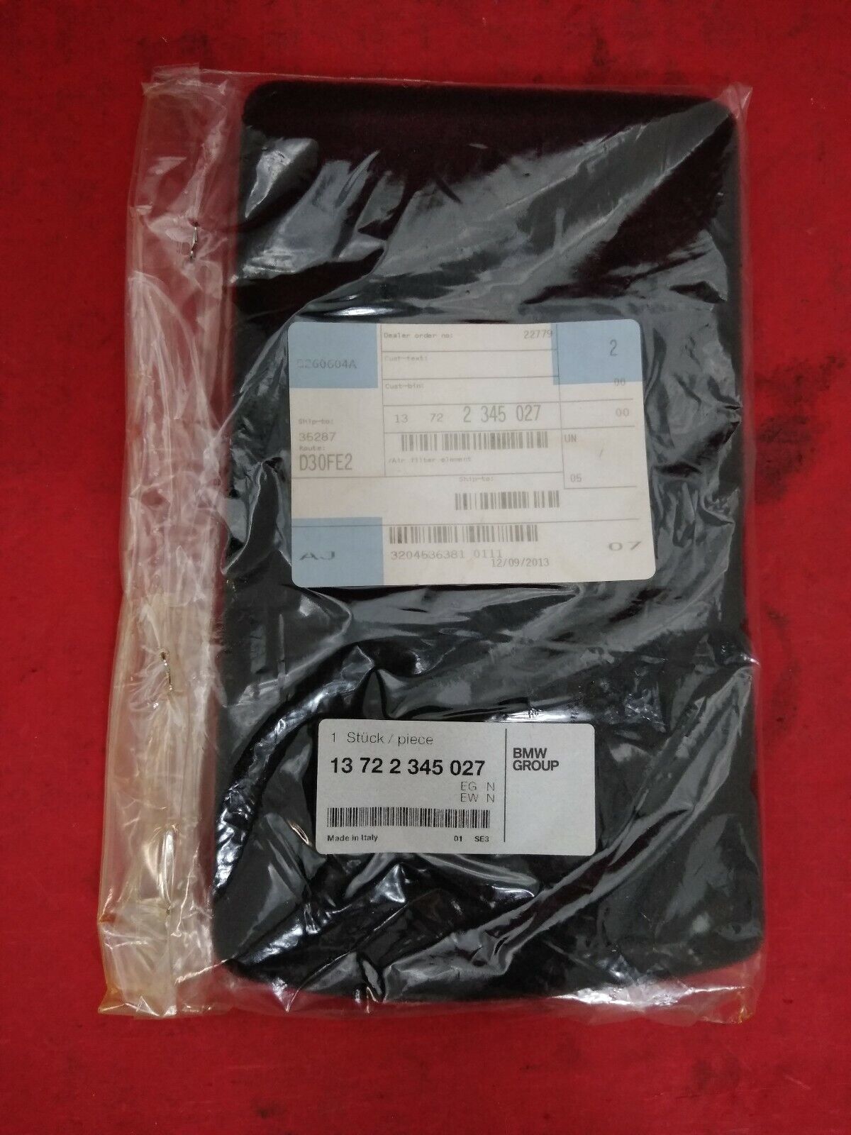 NEW BMW AIR FILTER ELEMENT / 13722345027
