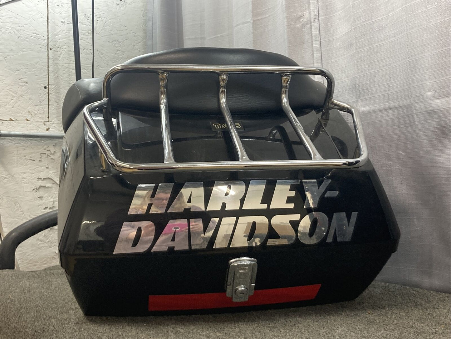 HARLEY DAVIDSON ELECTRA GLIDE TOURING REAR TRUNK COMPARTMENT