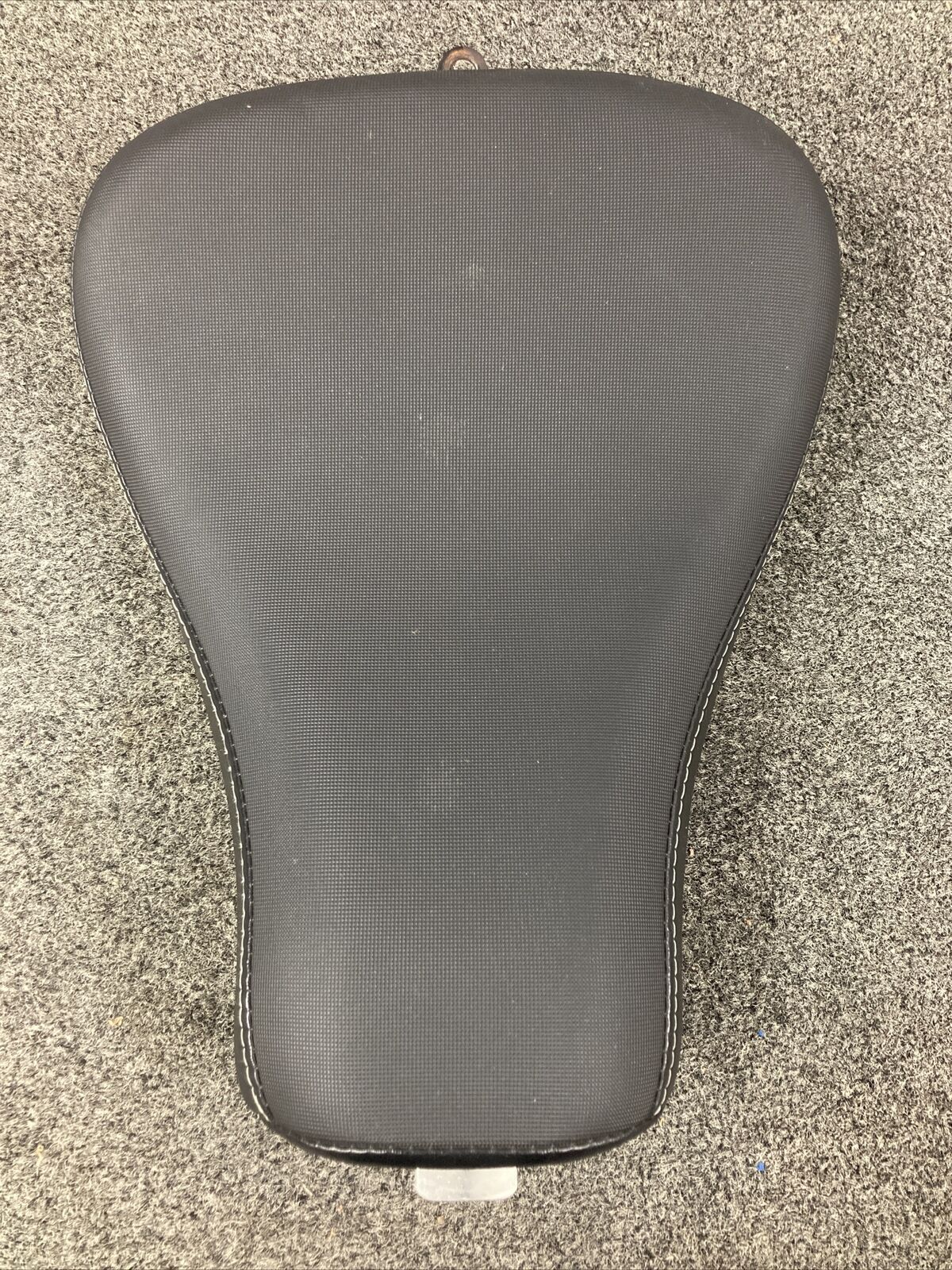 GENUINE HARLEY DAVIDSON P51911-10-R SOLO SEAT