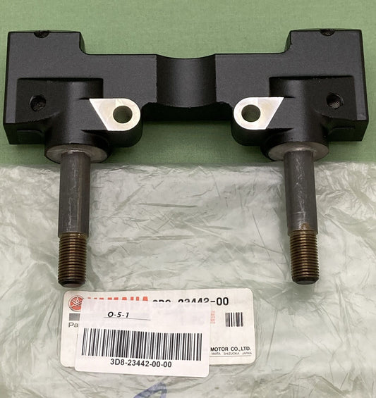 NEW GENIUNE YAMAHA 3D8-23442-00 Holder, Handle Lower