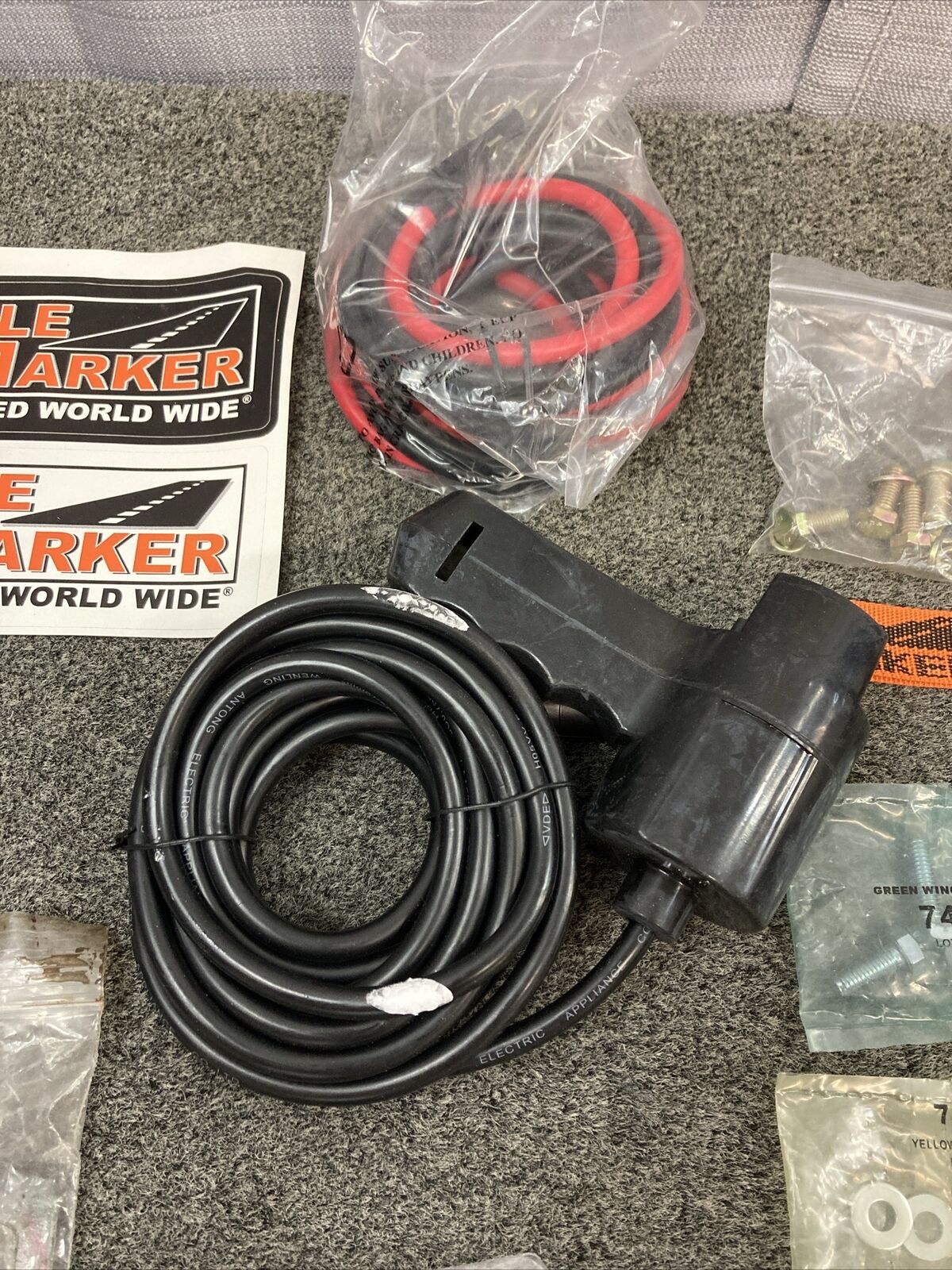 NEW GENUINE MILE MARKER 2500LB PE2.5 WINCH W/ SYNTHETIC ROPE, TWO REMOTES