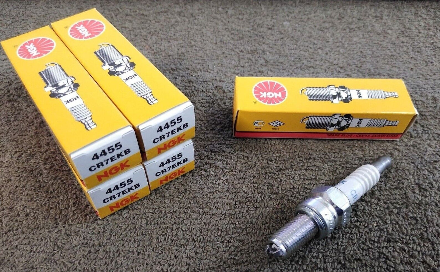 NEW NGK Spark Plug 4455 / CR7EKB / 5 Pack