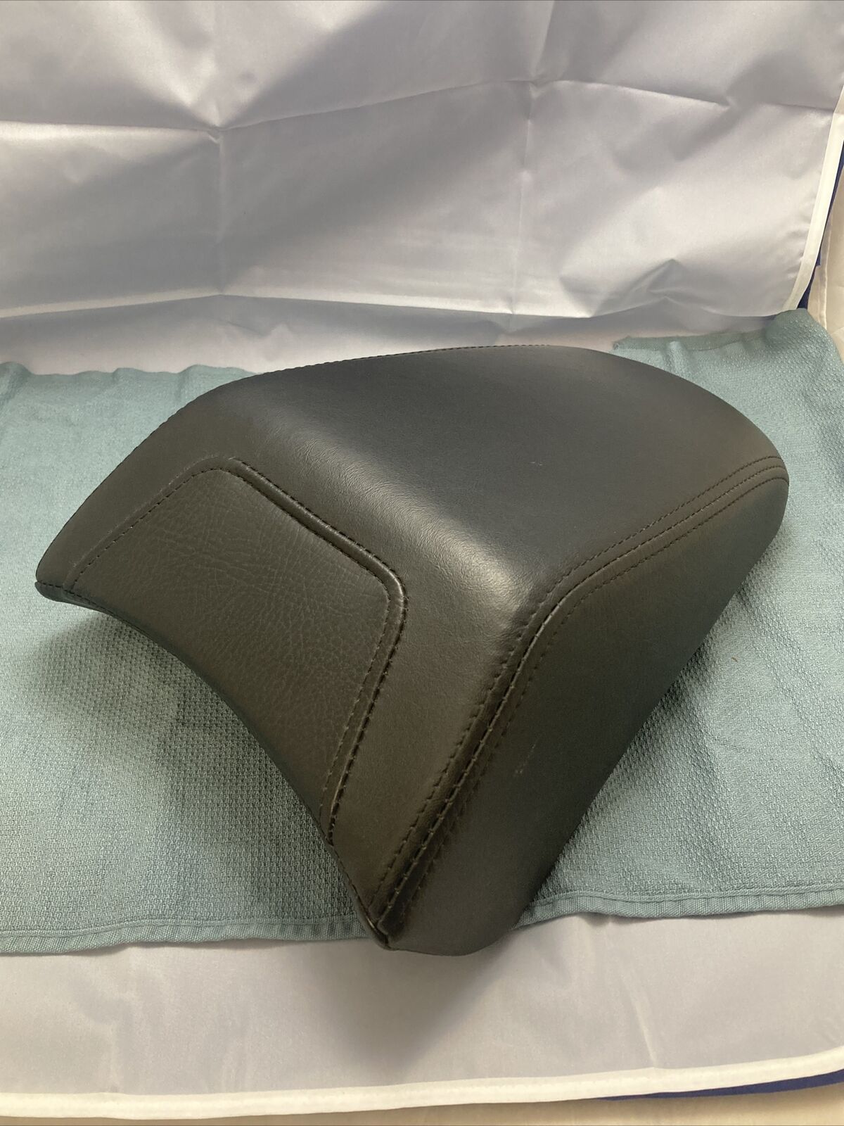 HARLEY DAVIDSON 22089 REAR PASSENGER SEAT