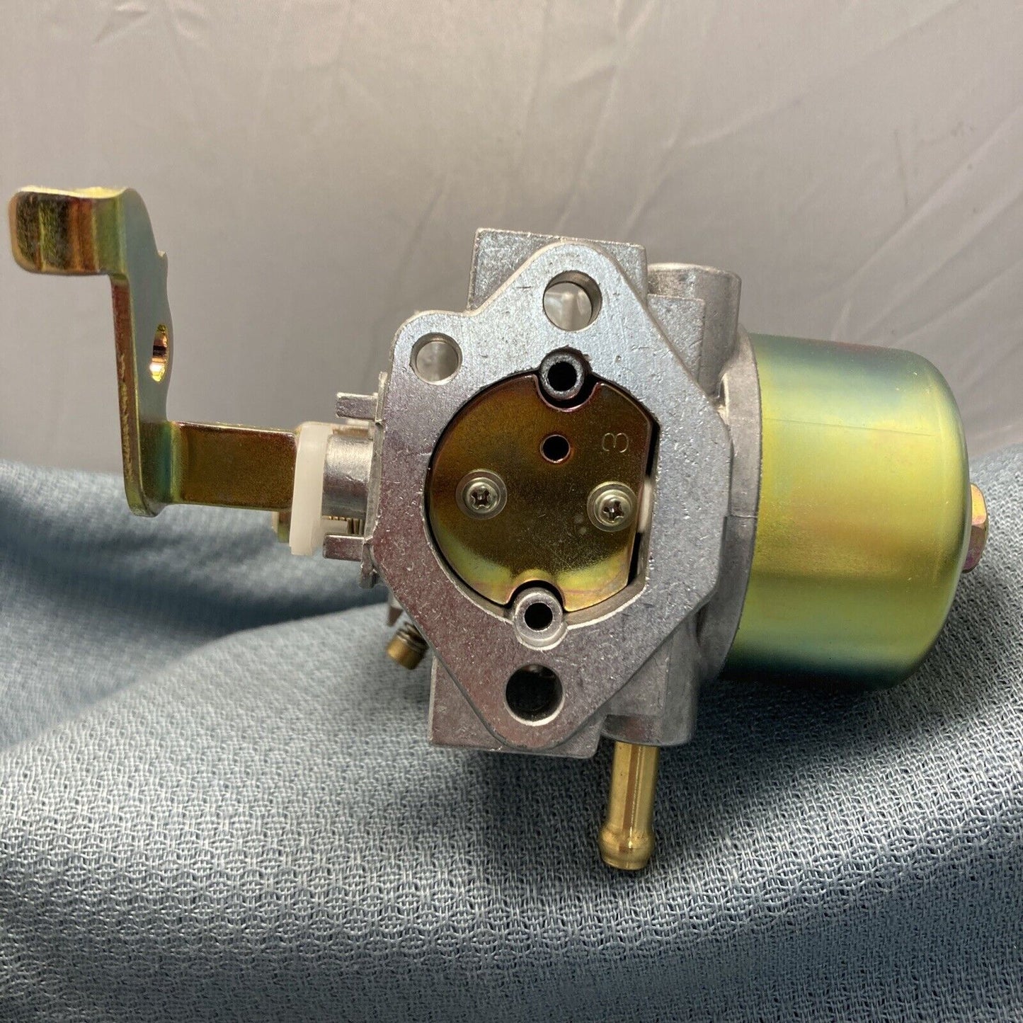 NEW SUBARU ROBIN 234-62333-10 CARBURETOR
